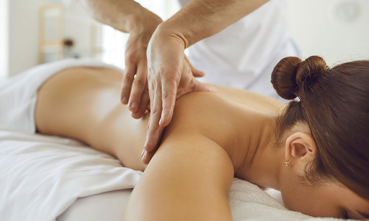 Mark Roemer Oakland Considers How to Become a Massage Therapist
